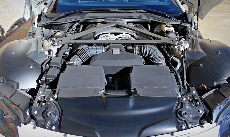Prueba del Aston Martin Vantage V8