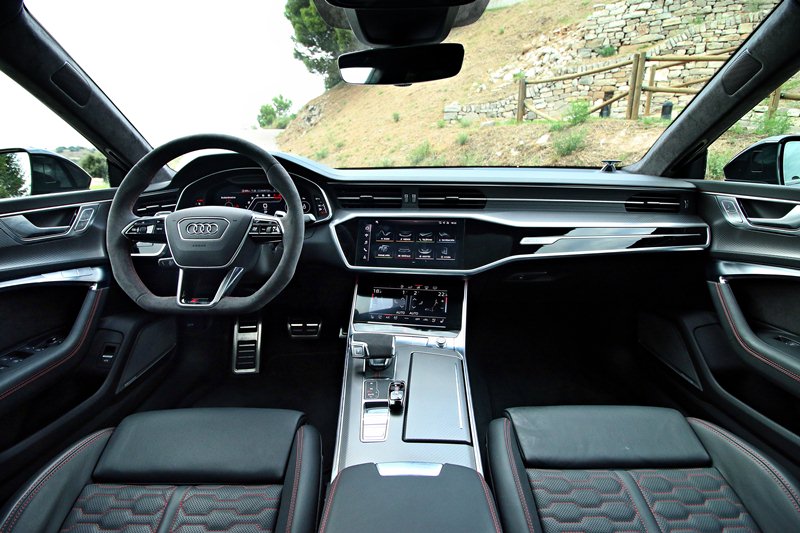 Audi RS7 interior